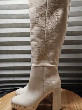Report Jainey Tall Heeled Fashion Boots Women’s 8.5
